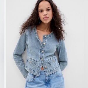 GAP Denim Lady Jacket - Like New size L